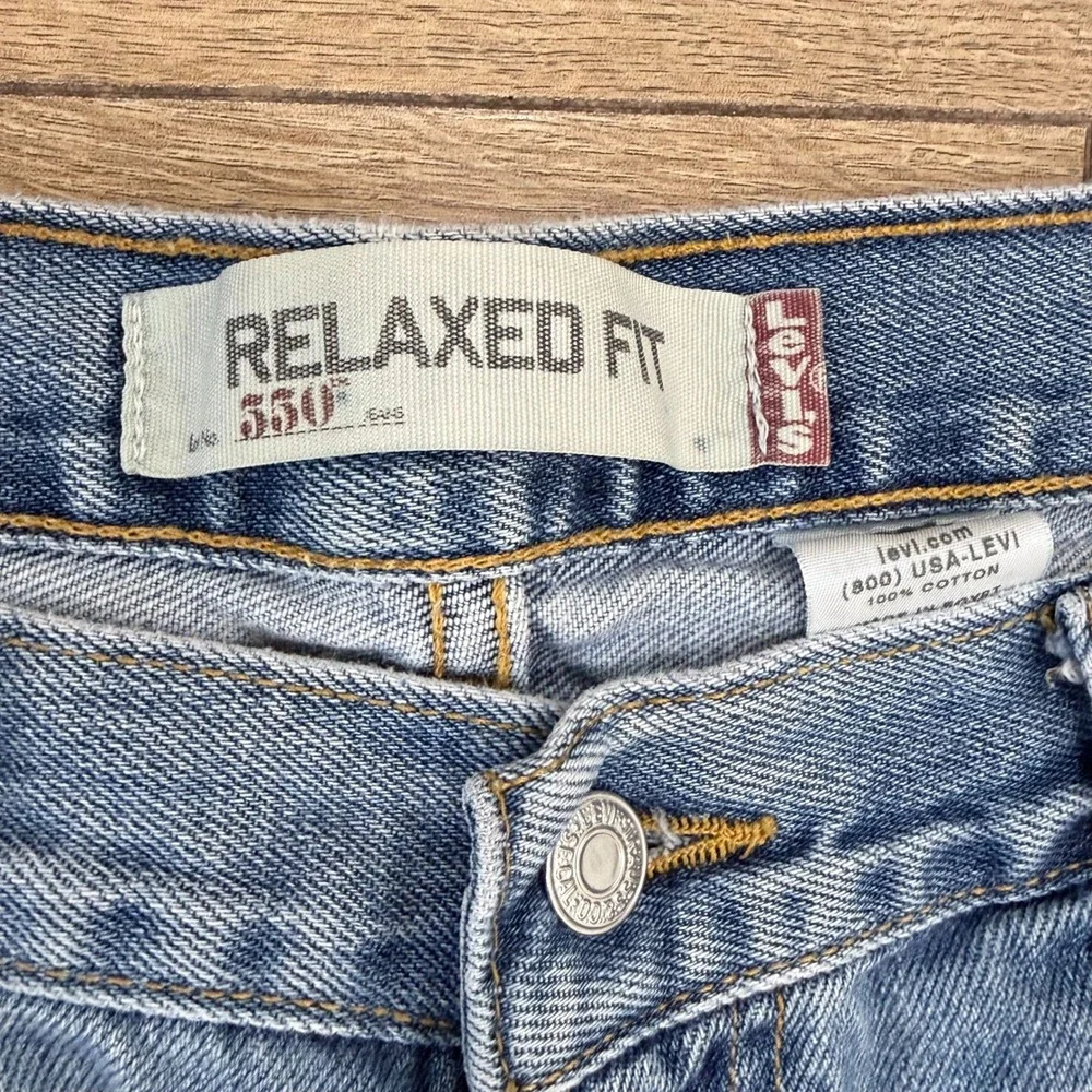 Levis 550 Relaxed Fit Jeans Mens 38x29 Blue Denim Medium Wash 00550-4891‎